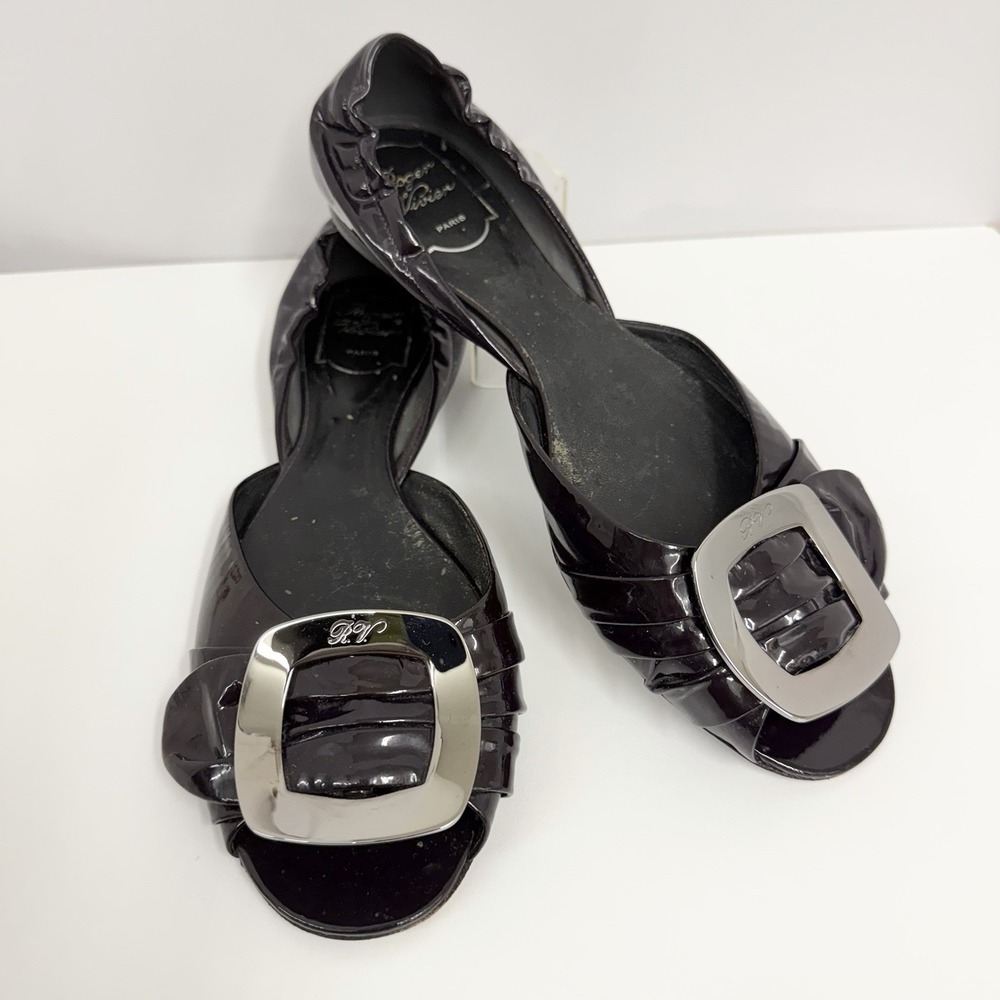 Roger Vivier Patent Leather Shoes Silver Metal Buckle Eggplant Tone Size 40 1/2